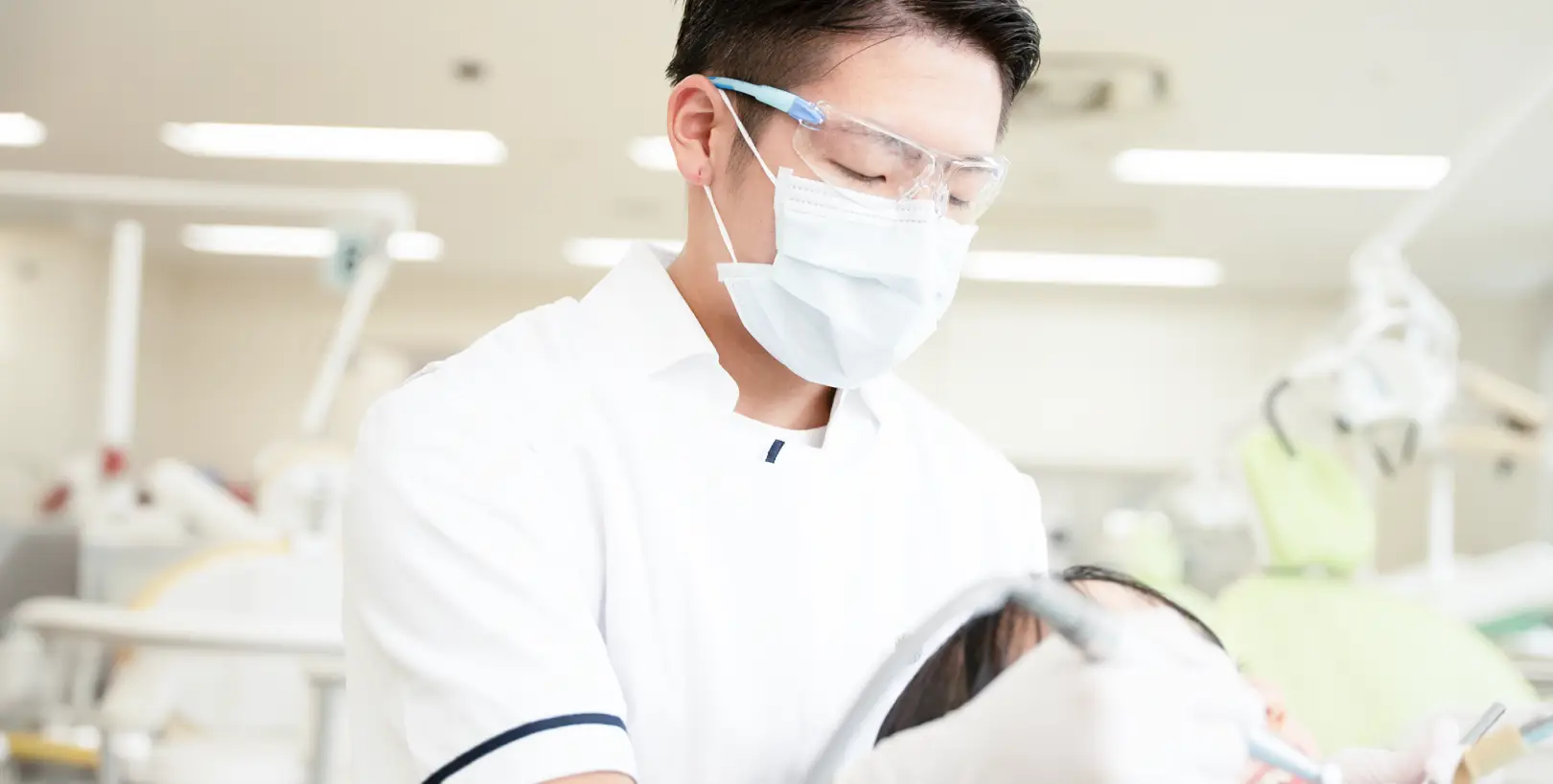 歯科衛生士と歯科医師の違い