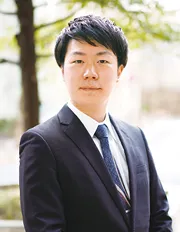 右代 祥暉